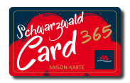 Die Grafik zeigt eine rote Schwarzwald Card 365 Saison-Karte mit weißem und goldenem Text sowie einem kleinen Logo mit Tannenbäumen.